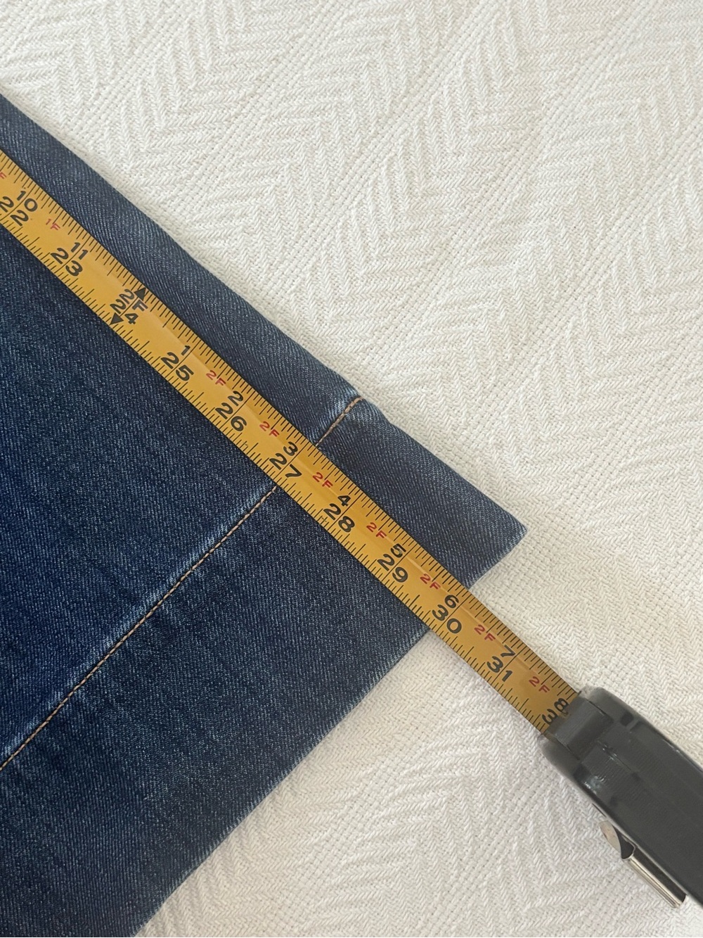 Level 99 Wide-Leg High-Rise Jeans in Dark Blue Denim - Picture 9 of 13